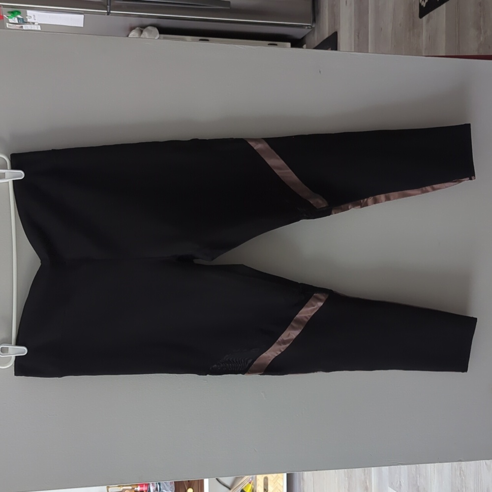 Mid-Rise Mesh Powerhold® Legging